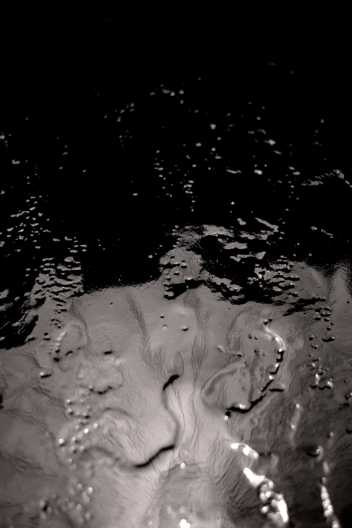 TABLE - BLACK MOON LD