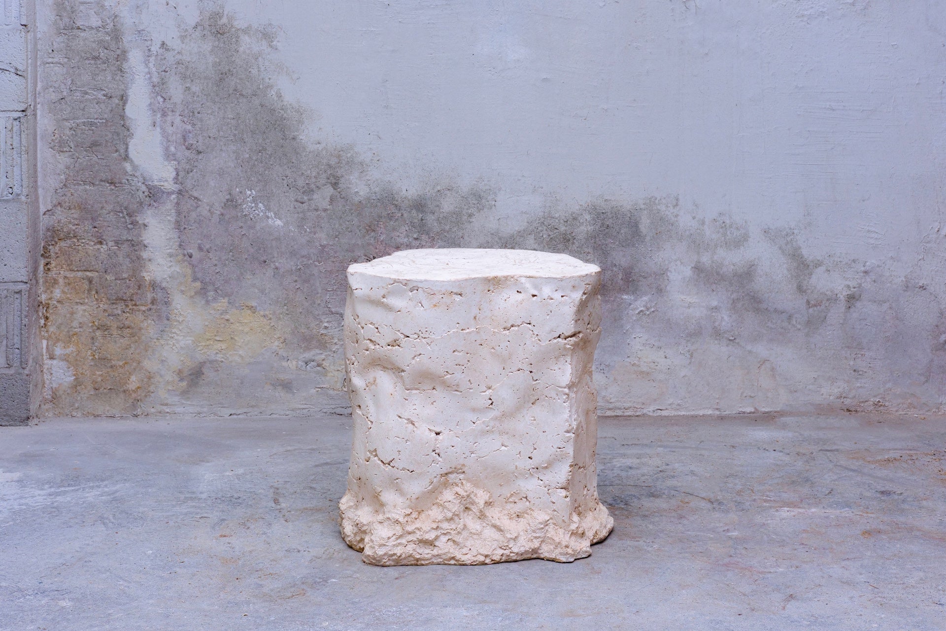 TABLE - FREDERIC IMBERT