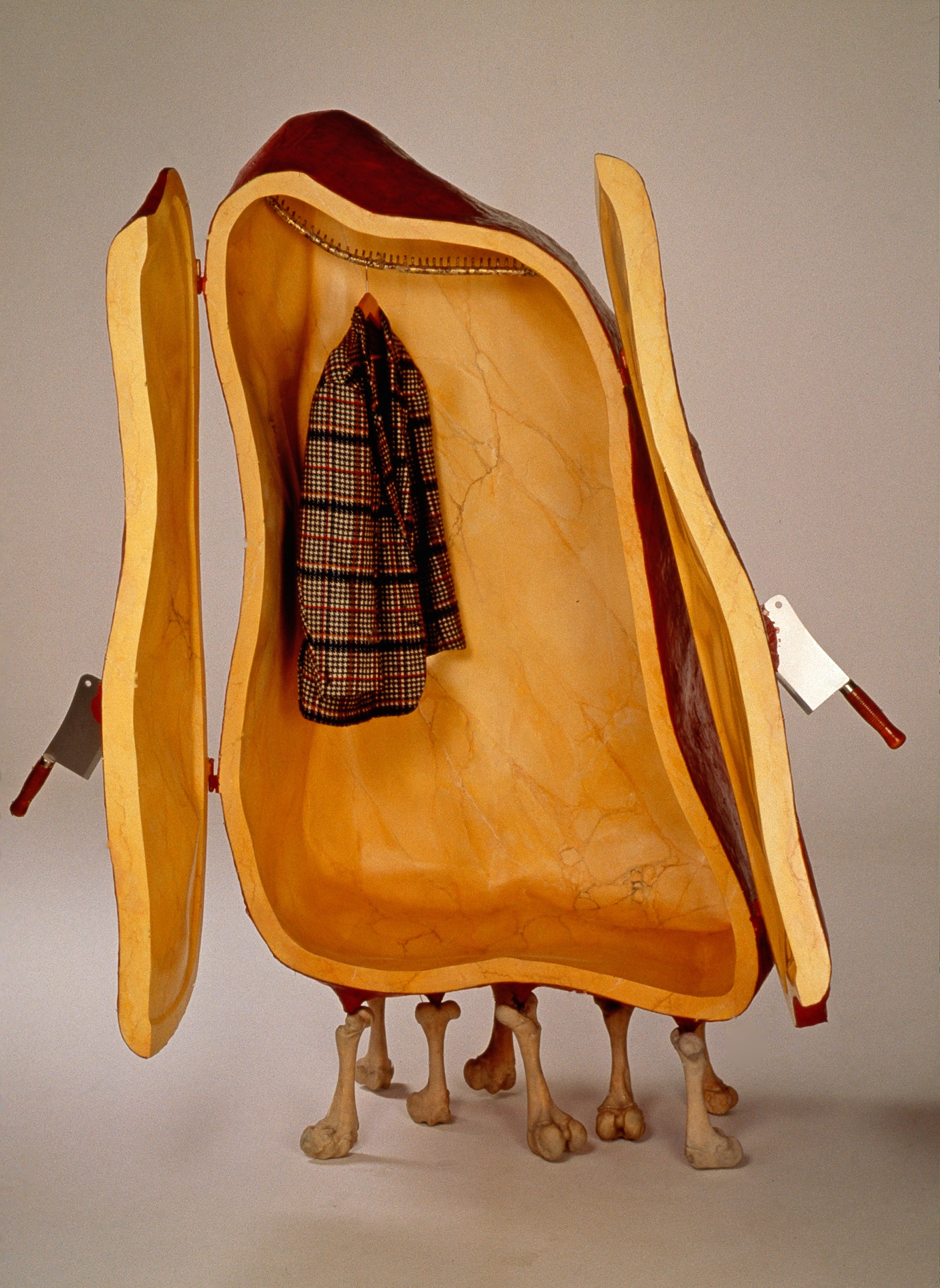 QUELLE HORREUR - STEAK - WARDROBE